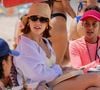 A clássica cena de Maria de Fátima (Bella Campos) humilhando a mãe que vende sanduíches na praia irá ao ar no capítulo de 11 de abril; saiba como será