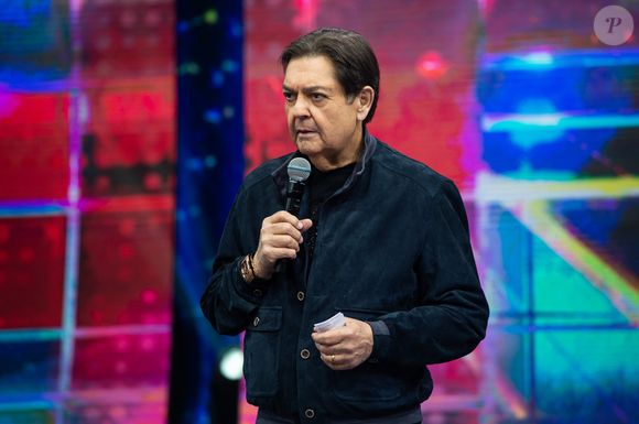 Faustão segue sem previsão de alta, mas foi extubado no último sábado (09)