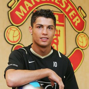 Enquanto isso, Cristiano Ronaldo já se destacava em competições europeias