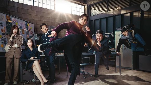 O dorama 'Memorist' apresenta Dong Baek, um detetive com a habilidade sobrenatural de ler memórias das pessoas, que se une à perfiladora Han Sun Mi para capturar um assassino em série