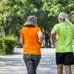 Lucas, personal trainer: 'A partir dos 50 anos, caminhar com o peito erguido e os braços em movimento melhora a postura e aumenta a frequência cardíaca'