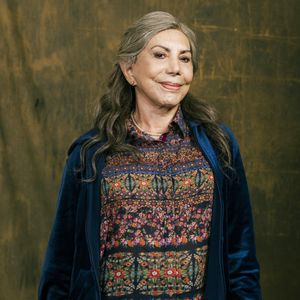 Josefa (Arlete Salles) protagonizando em 'Três Graças'