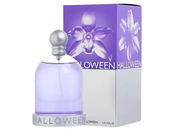 Com uma fragrância fresca, delicada e ao mesmo tempo envolvente, o perfume se tornou sinônimo de elegância discreta