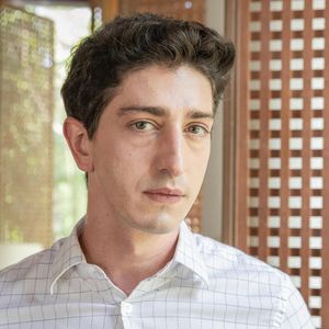 Johnny Massaro fez ‘Terra e Paixão’, sua última novela na TV Globo