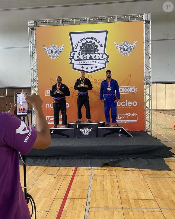 A comovente história do medalhista que pede ajuda para competir.