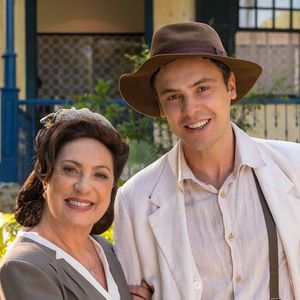 Eliane Giardini fez uma participação comovente em 'Êta Mundo Melhor!' em cena especial