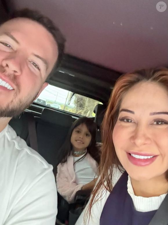 Maíra Cardi é mulher de Thiago Nigro e tem duas filhas e um filho