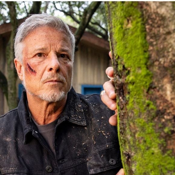 Jaques (Marcello Novaes) não será lembrado por ninguém no Natal da família Boaz na novela Dona de Mim