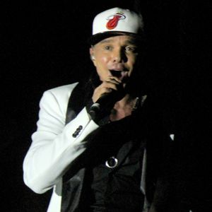 Com câncer raro, cantor Netinho afirmou que sua equipe está apagando os comentários com sugestões de tratamentos alternativos ou à base de frutas