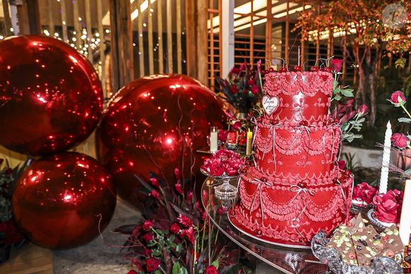 Viviane Araújo organizou festa para comemorar seus 51 anos