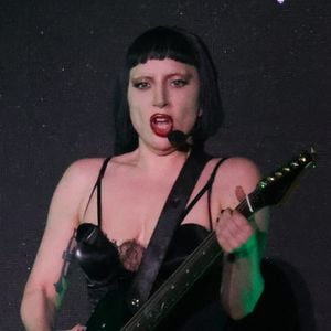 Polícia detém plano de ataque a bomba durante o show de Lady Gaga; alvo principal seria o público LGBTQIA+