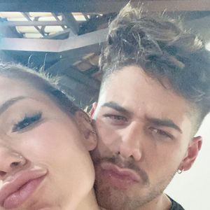 Virginia Fonseca e Zé Felipe em foto de julho de 2020 quando comemoraram um mês juntos