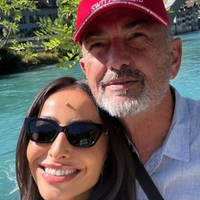 Pai de Sabrina Sato é internado às pressas e apresentadora passa o Natal no hospital: 'De repente, tudo aquilo que estava planejado mudou'