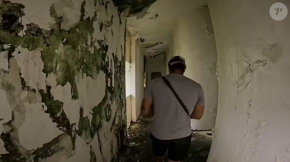 'Nem vou dizer o nome aqui, fantasiada invadiu [a casa]. Fez parte 1, 2, 3, 4. Que que é isso? Você não tem mais o que fazer? Essas pessoas não têm mais o que fazer, gente. Pelo amor de Deus, esta casa era do Lélio. Pronto!', desabafou Marcello Camargo ao criticar a produção de vídeos dentro da antiga mansão de Hebe Camargo, localizada no Morumbi, em São Paulo