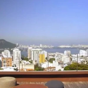 Murilo Benício, o Ferette da novela 'Três Graças', tem uma linda mansão com vista para o Cristo Redentor