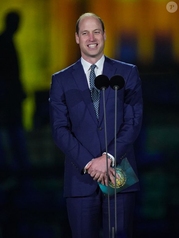 Príncipe William é o próximo na linha de sucessão ao trono britânico