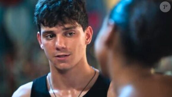 Em 'Mania de Você', Sumiu (Pedro Sol Victorino) fica triste com notícia devastadora, e ainda tem que lidar com o ciúme de duas mulheres