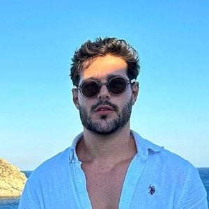 Nas redes sociais, internautas apontaram o nome de Rodrigo Mussi e até rolou uma indireta do irmão do influenciador.