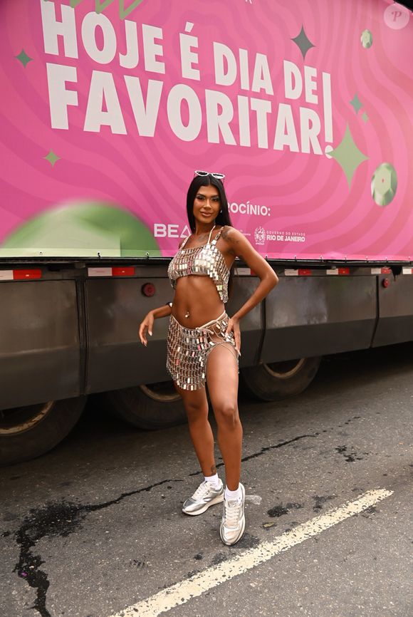 Carnaval 2026 do Rio: Bloco da Favorita levou Pocah para as ruas da cidade