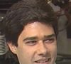 Assim era William Bonner em 1989, quando estava iniciando sua carreira de destaque na TV Globo