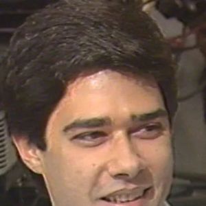 Assim era William Bonner em 1989, quando estava iniciando sua carreira de destaque na TV Globo