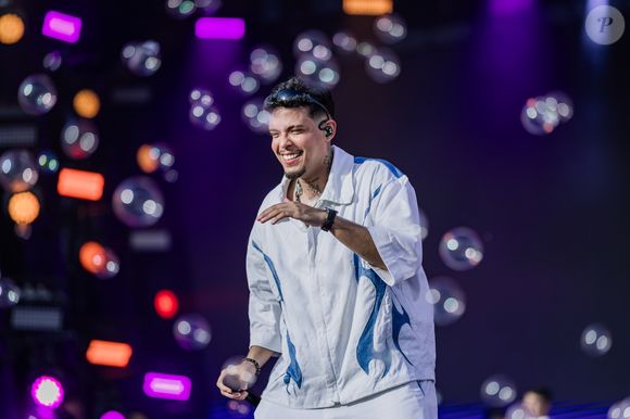 Felipe Amorim enviou flores para Virgínia Fonseca como agradecimento pela ajuda da influencer no sucesso da música ‘Eu vou na sua casa’