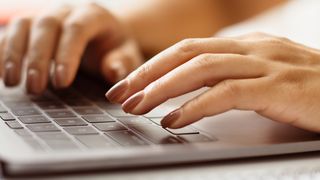 Essas cinco cores de unhas são as mais bonitas para começar setembro como a mais elegante e bonita do escritório