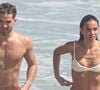 Bruna Marquezine faz sucesso na web com seu corpo definido, que é todo trabalhado na academia e dieta