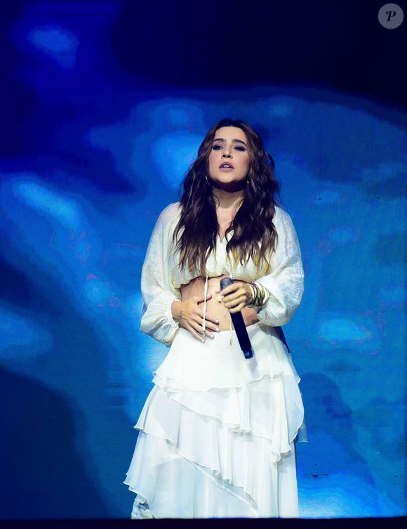 Lauana Prado anunciou que está grávida de seu primeiro filho