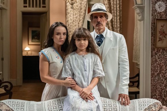 Larissa Manoela com Eriberto Leão durante gravação de 'Êta Mundo Melhor', na Globo, em 2015