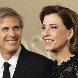 Oscar 2025: Fernanda Torres escolheu look preto da Chanel para a premiação