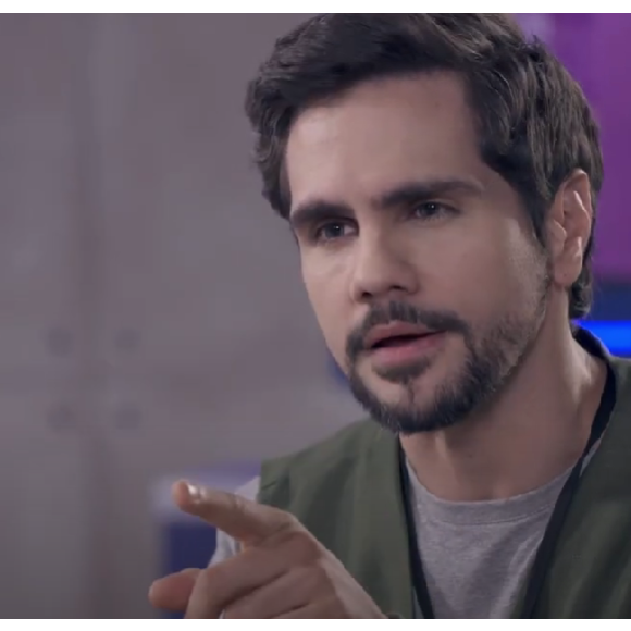 Na novela 'A Infância de Romeu e Julieta', exibida pelo SBT em 2023, Ciro Sales deu vida à Vitor, um homem que era considerado sem noção, e protagonizou algumas chantagens ao longo da trama.