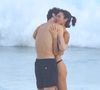 Bruna Marquezine aproveita praia deliciosa ao lado de Shawn Mendes