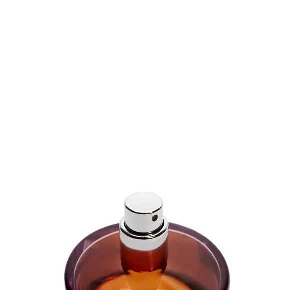 Custo-benefício atrativo impulsiona popularidade de fragrância da Zara que virou assunto entre diferentes gerações