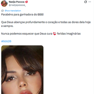 Nadja Pessoa postou uma foto de si mesma para parabenizar Ana Paula Renault, mas não cita seu nome