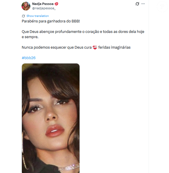 Nadja Pessoa postou uma foto de si mesma para parabenizar Ana Paula Renault, mas não cita seu nome