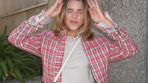 A Adidas acaba de lançar o tênis marrom claro que parece o Samba, mas é mais confortável e mais barato