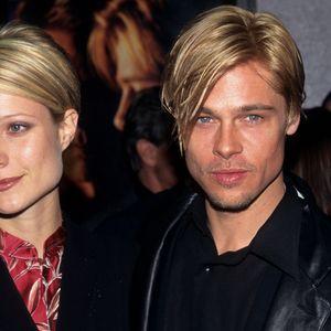 Gwyneth Paltrow viveu um relacionamento de três anos com Brad Pitt. Eles chegaram a noivar
