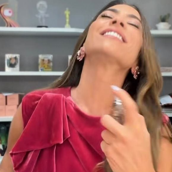 Seguidores de Patrícia Abravanel repararam que a apresentadora estava sem aliança e comentaram sobre o detalhe na publicação; até o fechamento da matéria, os comentários do post haviam sido limitados, conforme informações da Band