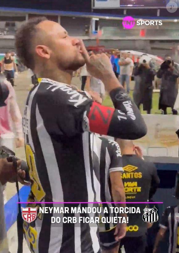 Neymar foi provocado após eliminação do Santos, mas mandou torcida se calar