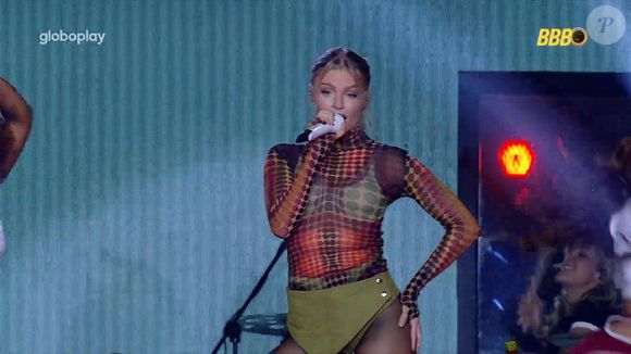 Luísa Sonza cantou no 'BBB 25' nesta sexta-feira (28)