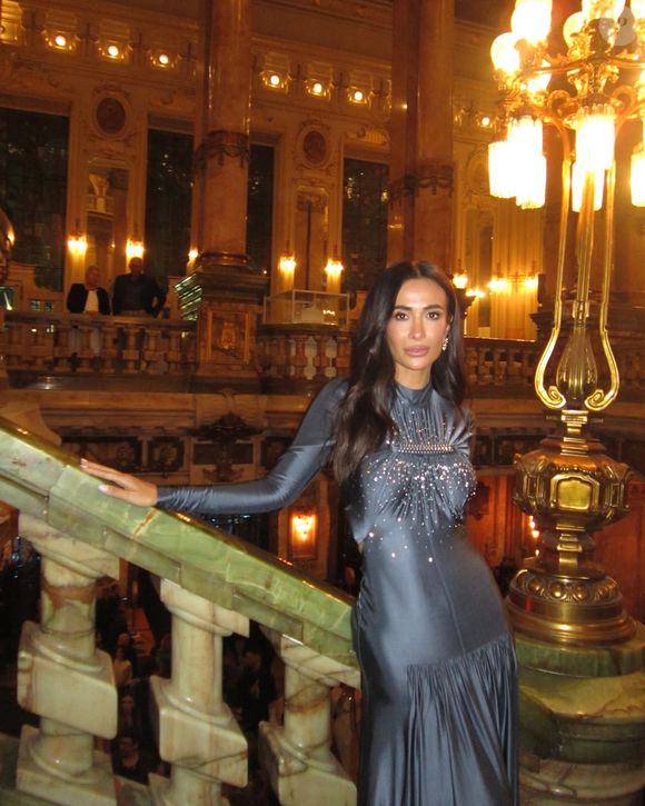 Influenciadoras usaram o mesmo vestido da grife francesa Rabanne