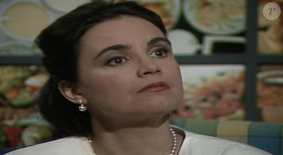 Raquel (Regina Duarte) descobriu que Maria de Fátima (Bella Campos) armou contra Ivan (Antonio Fagundes) em Vale Tudo