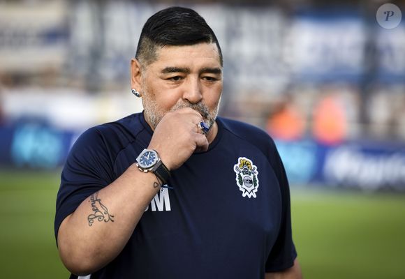 Morte de Maradona: um relatório médico independente apontou que o jogador agonizou por cerca de 12 horas, sem receber um atendimento adequado