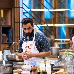 O público do 'MasterChef Brasil' irá se surpreender com a ausência de Henrique Fogaça nesta terça-feira (30)
