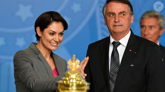 Jair Bolsonaro vive tensão e medo de prisão durante julgamento no STF