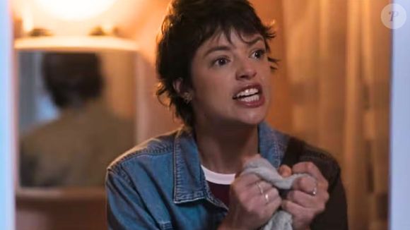 Em 'Mania de Você', Luma (Agatha Moreira) recebe informações valiosas sobre Molina (Rodrigo Lombardi|) com mulher religiosa