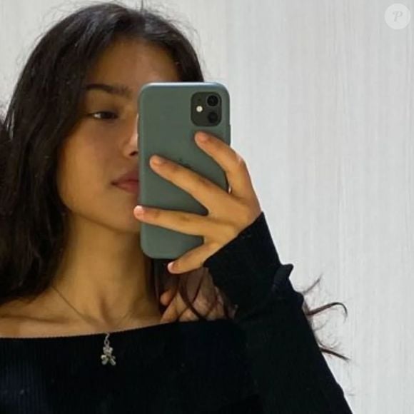 Kübra Süzgün, a Nisan da novela 'Força de Mulher', continua na carreira artística e fez um filme em 2022