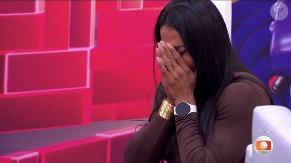Gracyanne Barbosa chora copiosamente ao saber que a irmã, Giovanna, foi eliminada do 'BBB 25'