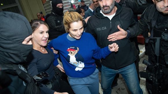 Deolane Bezerra teria recebido dinheiro de facção criminosa, além de controlar mais de 30 empresas situadas no mesmo endereço de prédio residencial